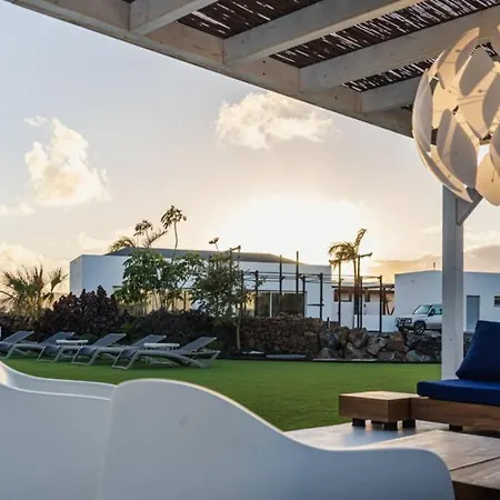 Rampuan House An Extraordinary 7-bedroom In Fuerteventura Villa Lajares