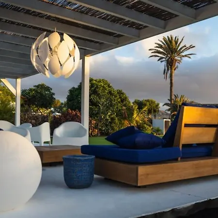 Rampuan House An Extraordinary 7-bedroom In Fuerteventura Villa