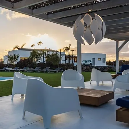 Rampuan House An Extraordinary 7-bedroom In Fuerteventura Lajares